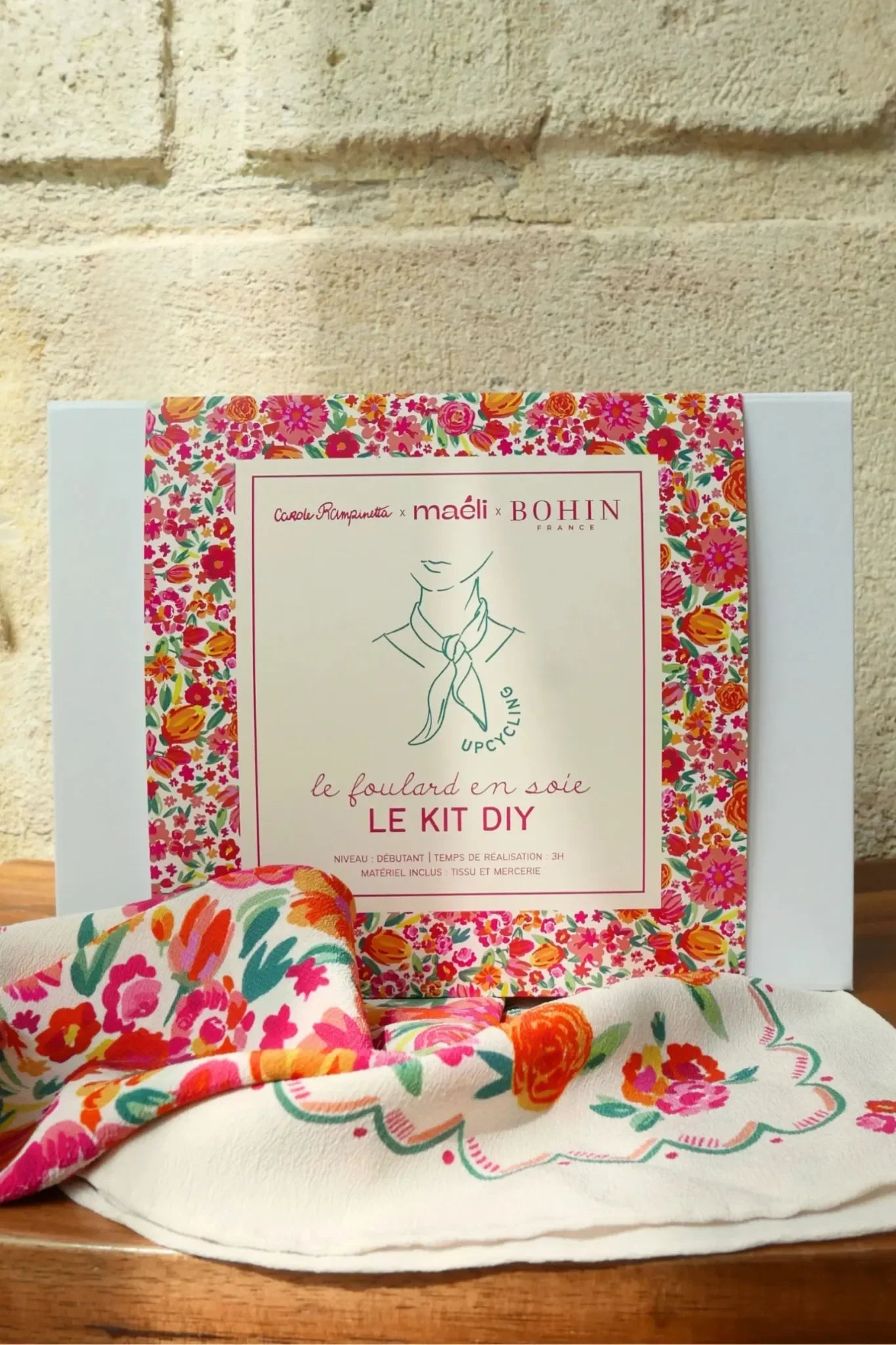 Box couture pour réaliser le foulard Maéli, Bohin, Carole Rampinetta.