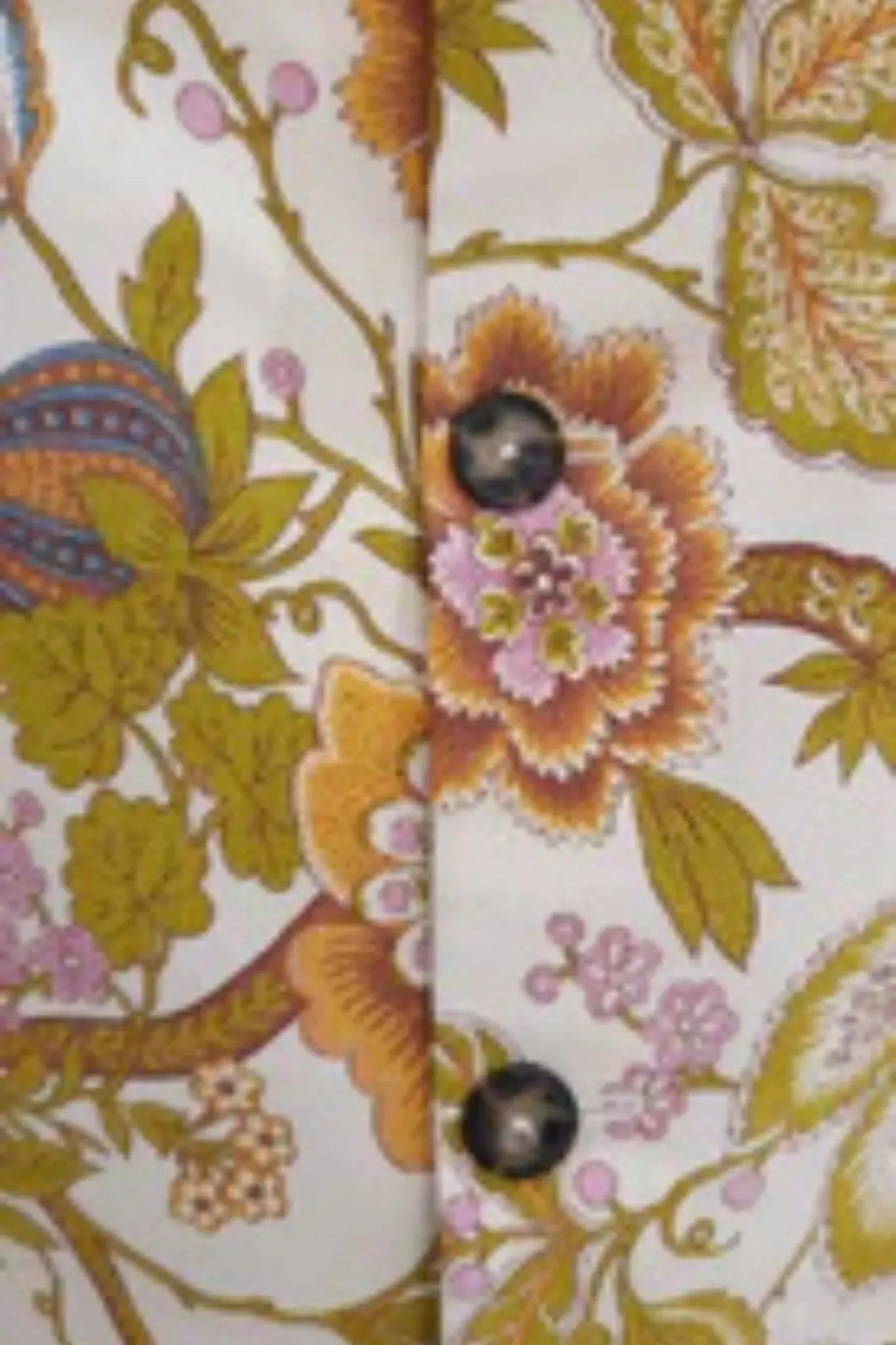 Jupe Sacha en tissu fleuri pastel.