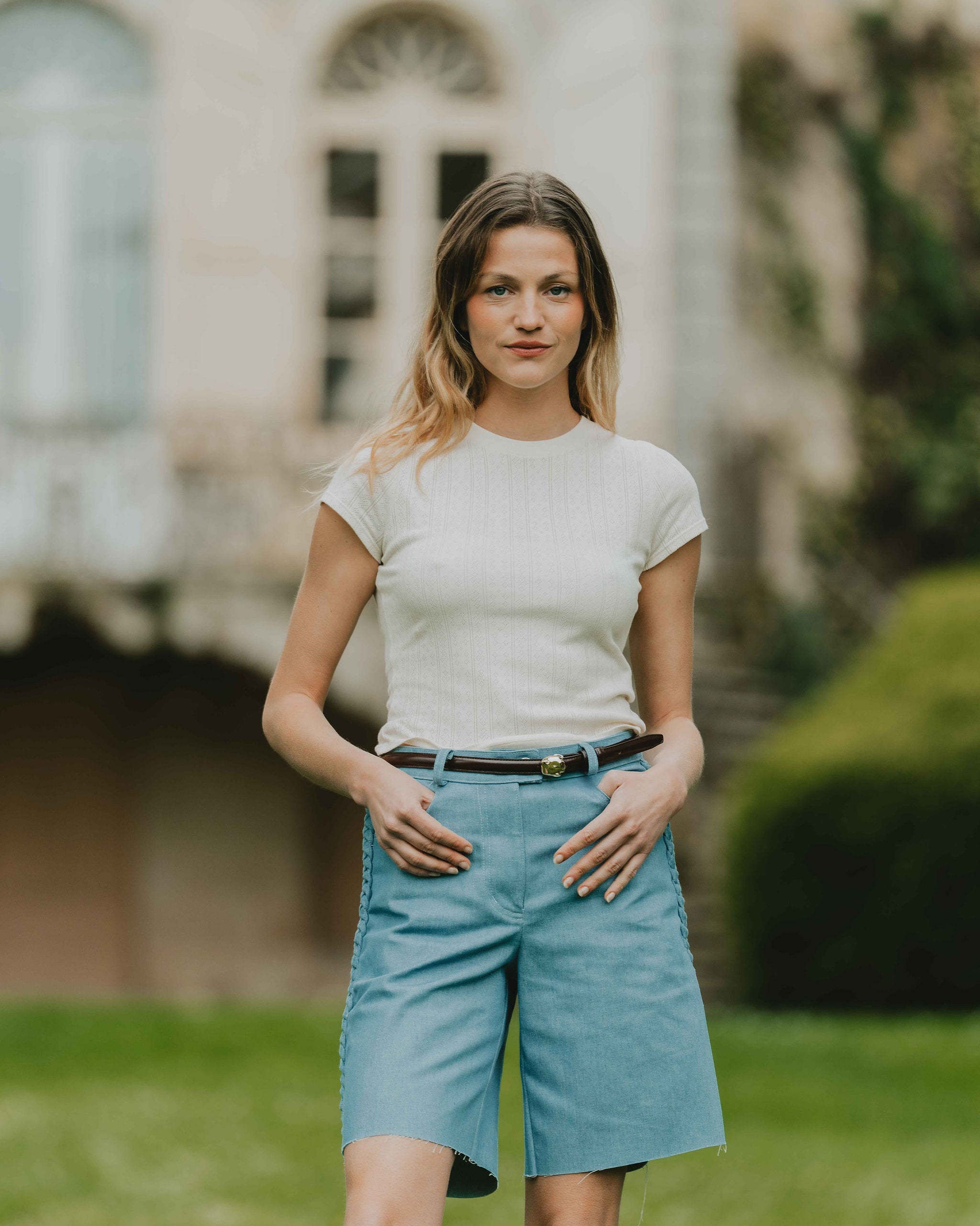 Patron de couture bermuda Zoé coupe droite taille haute avec finition soignée