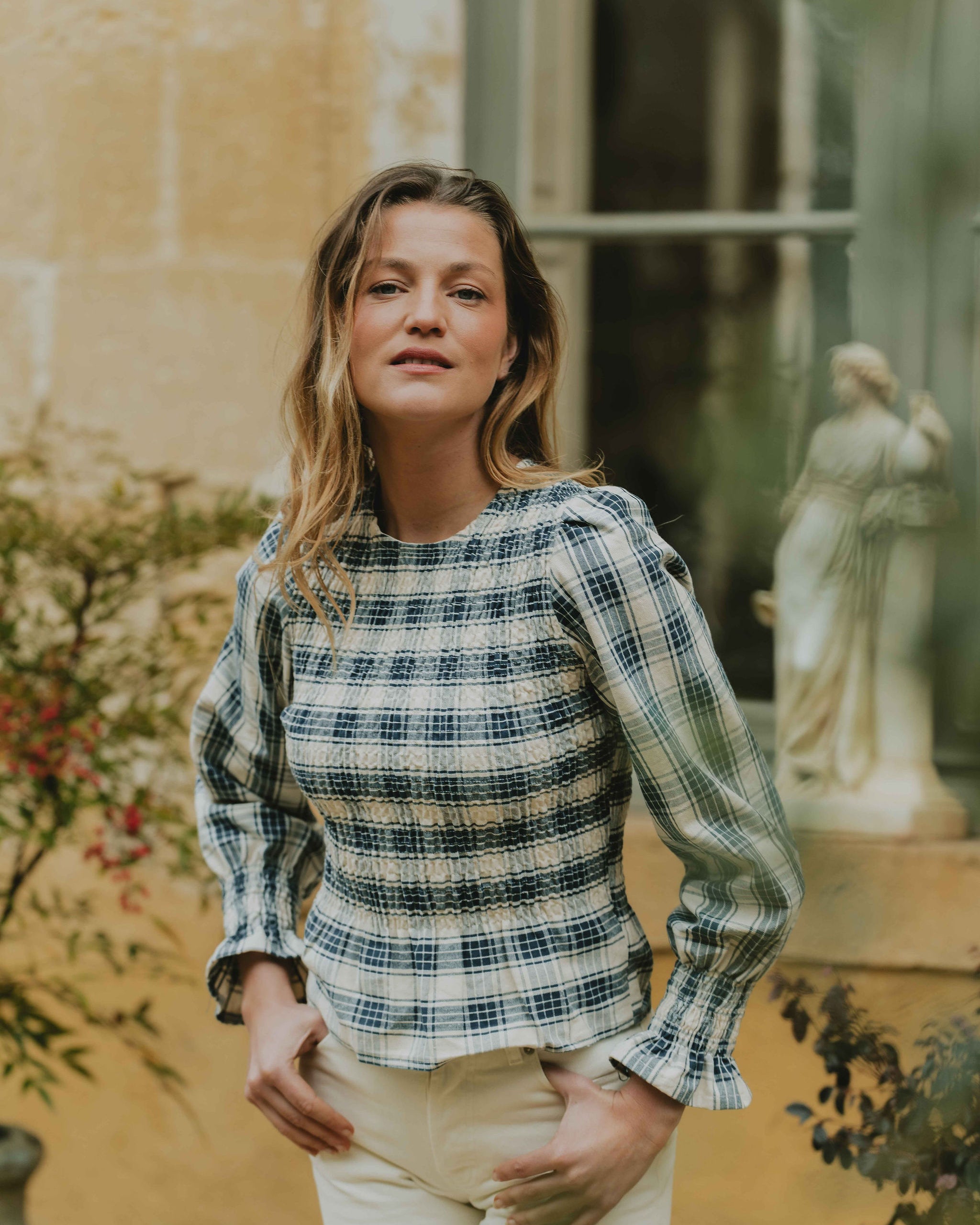 Patron de couture top Hortense à smocks avec manches longues et poignets élastiqués