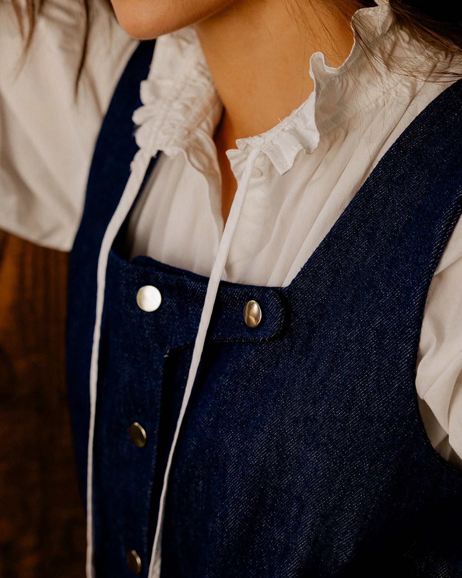 Patron de la blouse Louise Maéli Paris, col froncé et liens.