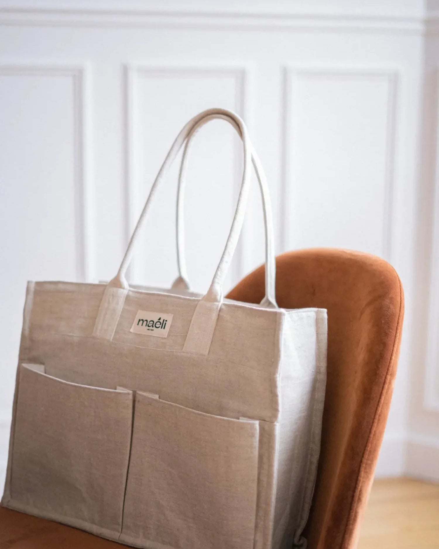 Sac cabas Martha en lin, poches extérieures pratiques. Patron Maéli Paris.