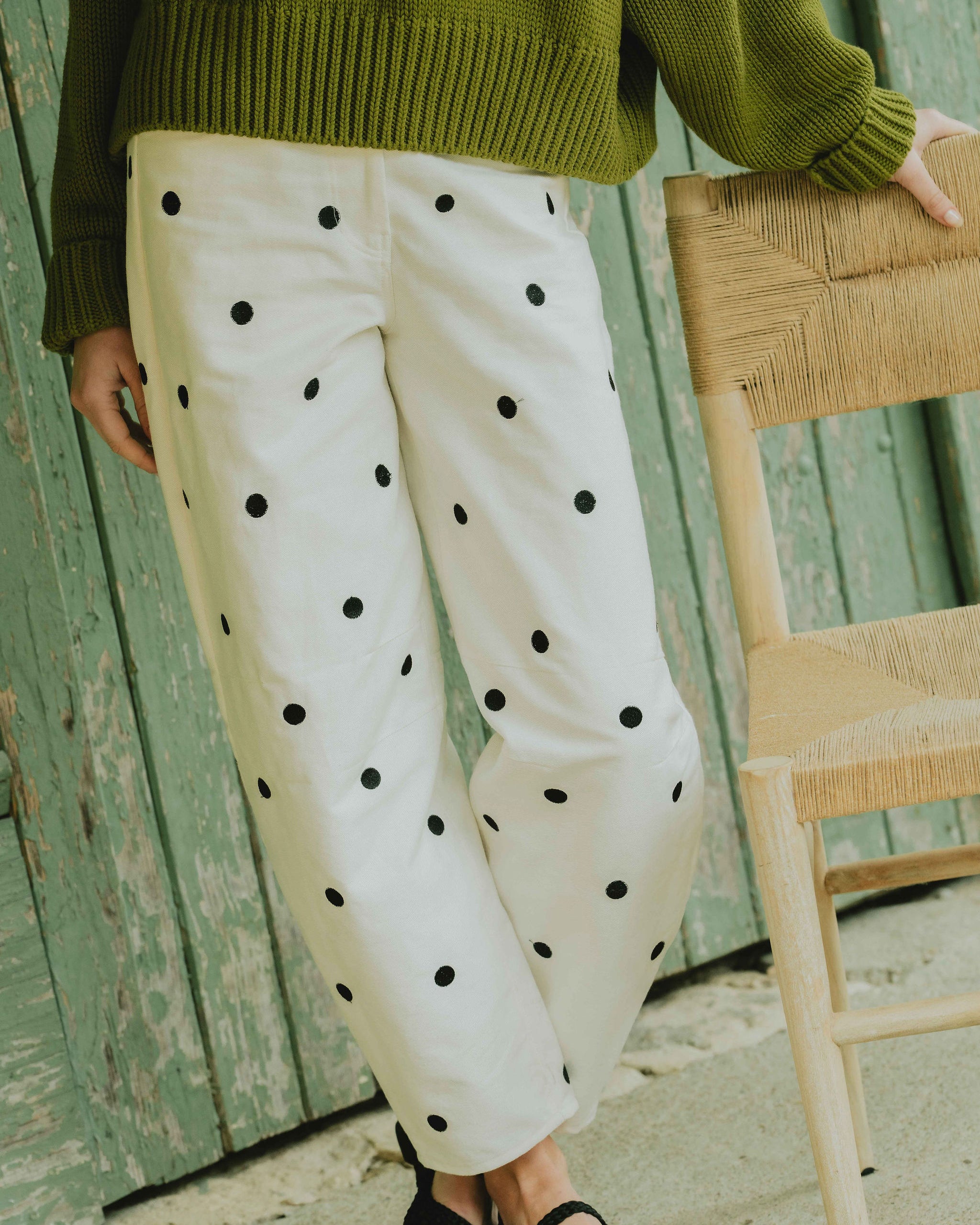 detail patron pantalon coupe barrel volume jambe arrondi couture structuree effet boule