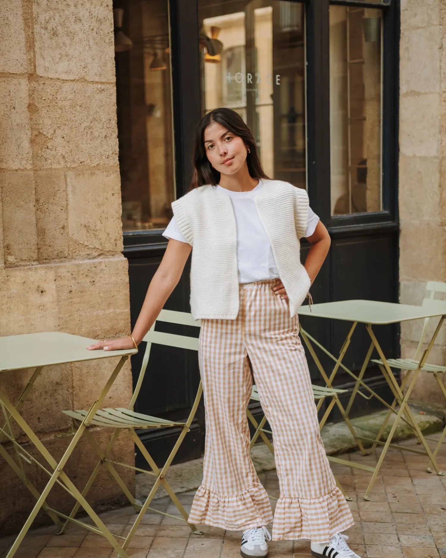 Modèle de pantalon vichy Pauline par Maéli Paris à volants.