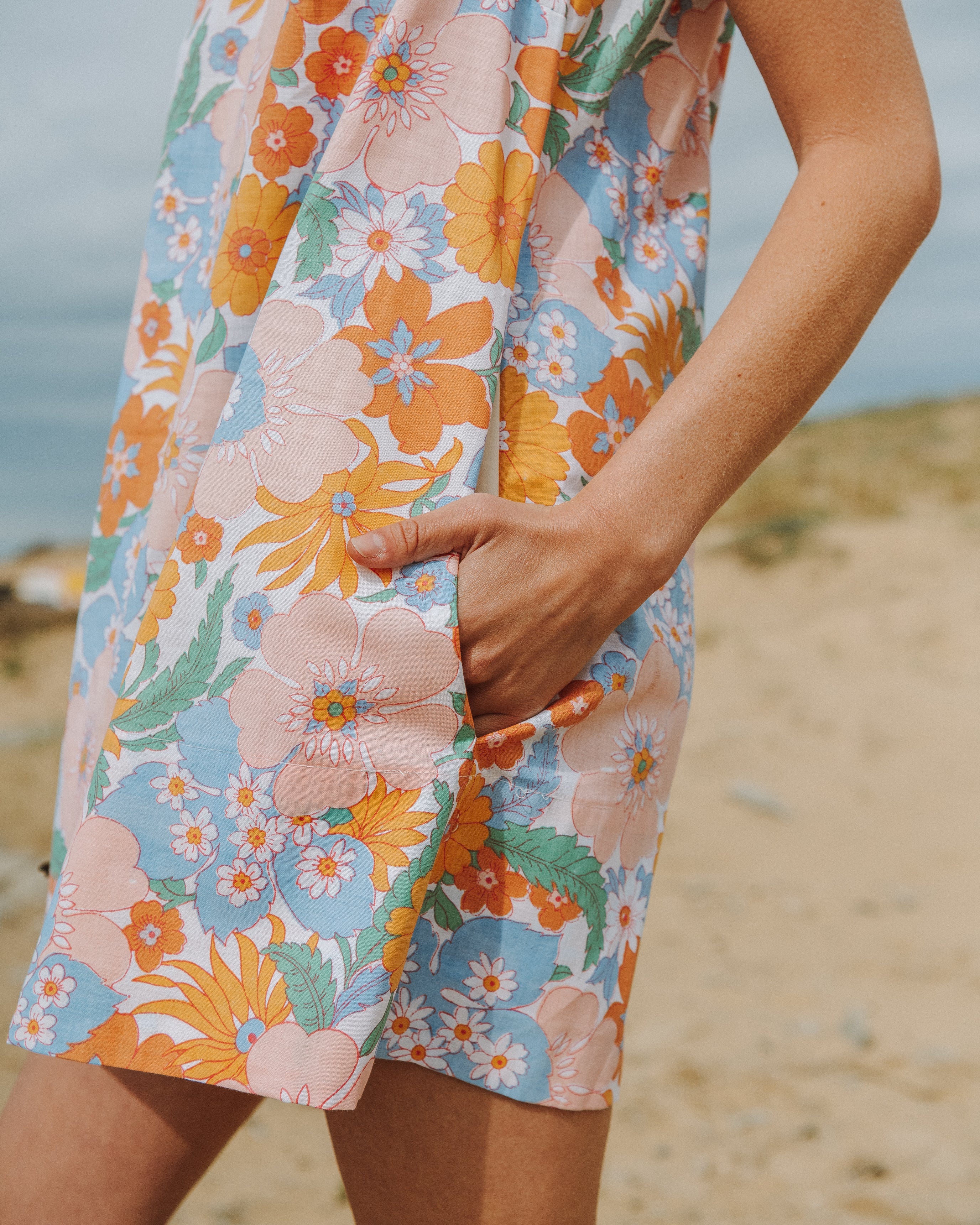 robe trapeze femme avec poches detail tissu fleuri patron couture