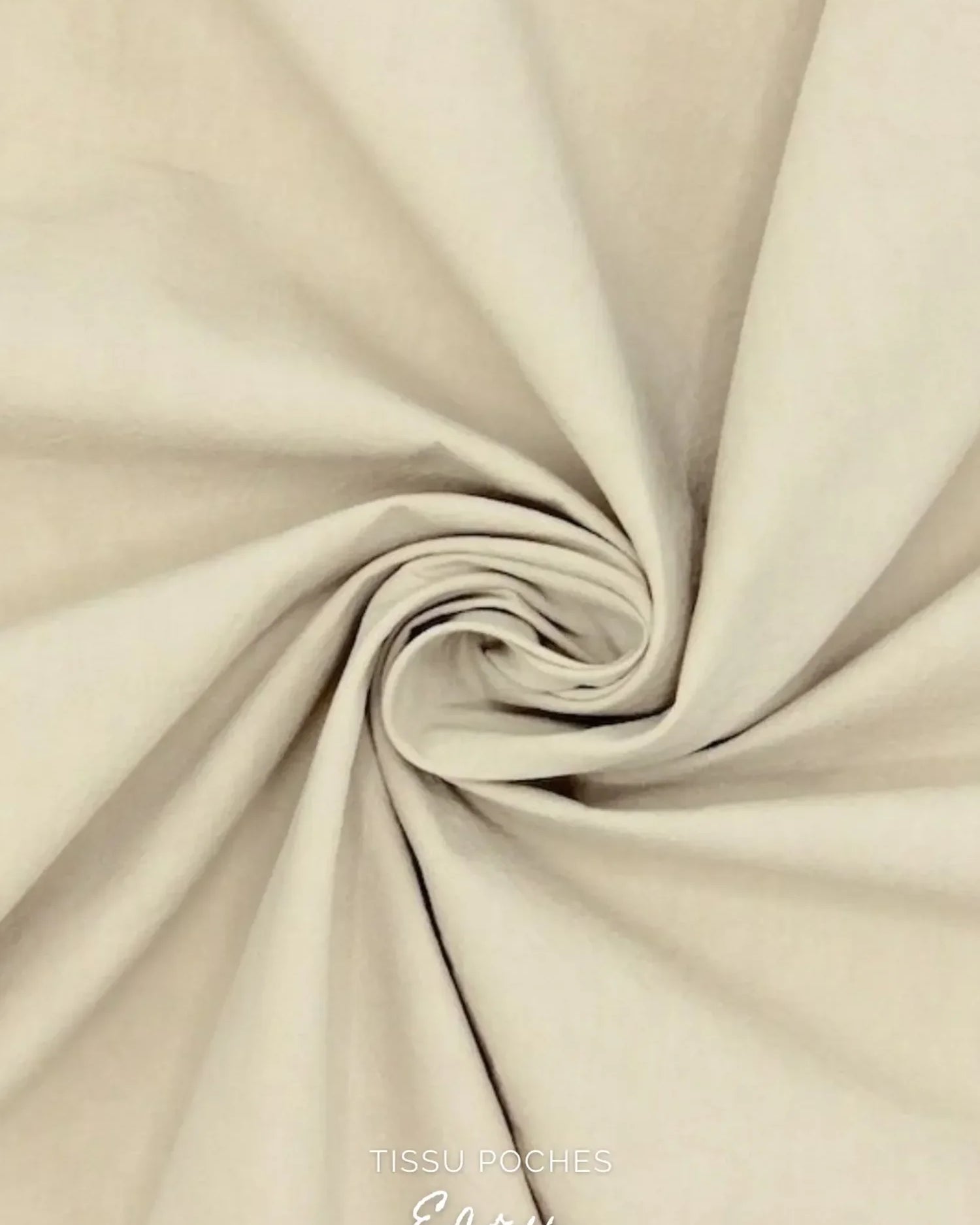 Tissu écru poches pour kit couture Camille personnalisable.