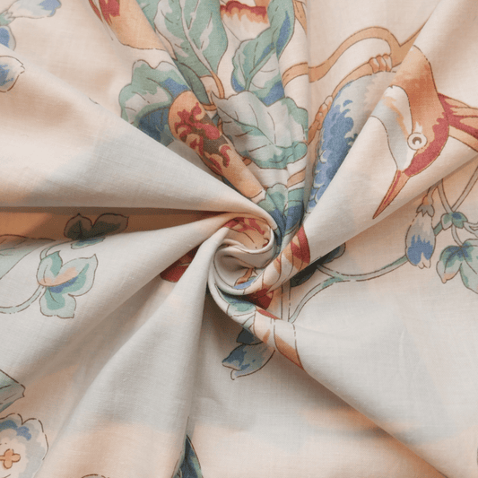 Tissu coton -  Ecru motif fleuri et oiseaux orangé, vert & bleu - 135 cm * 235 cm