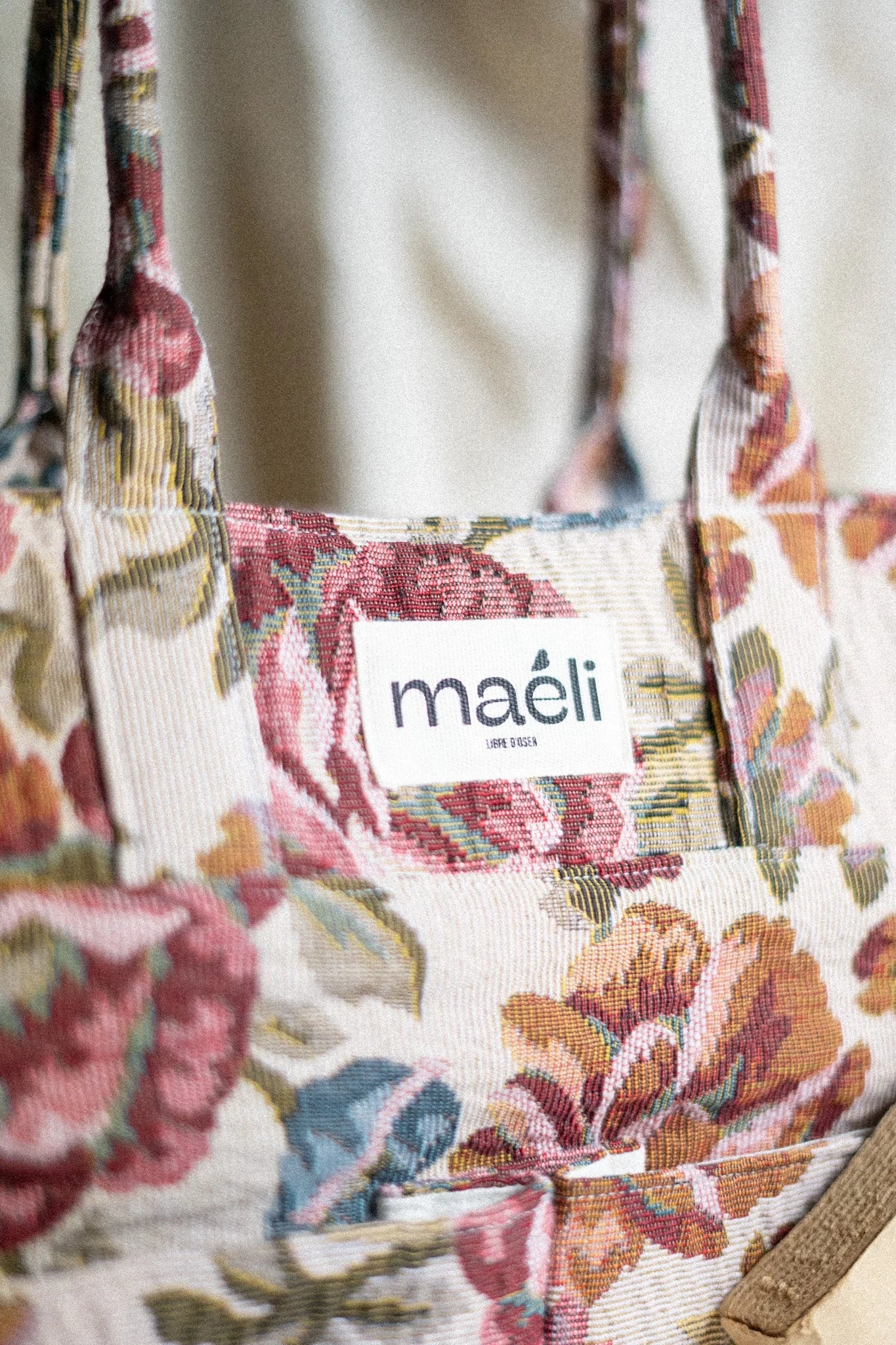 Kit couture du sac cabas Martha by Maéli en fleuri avec logo. 