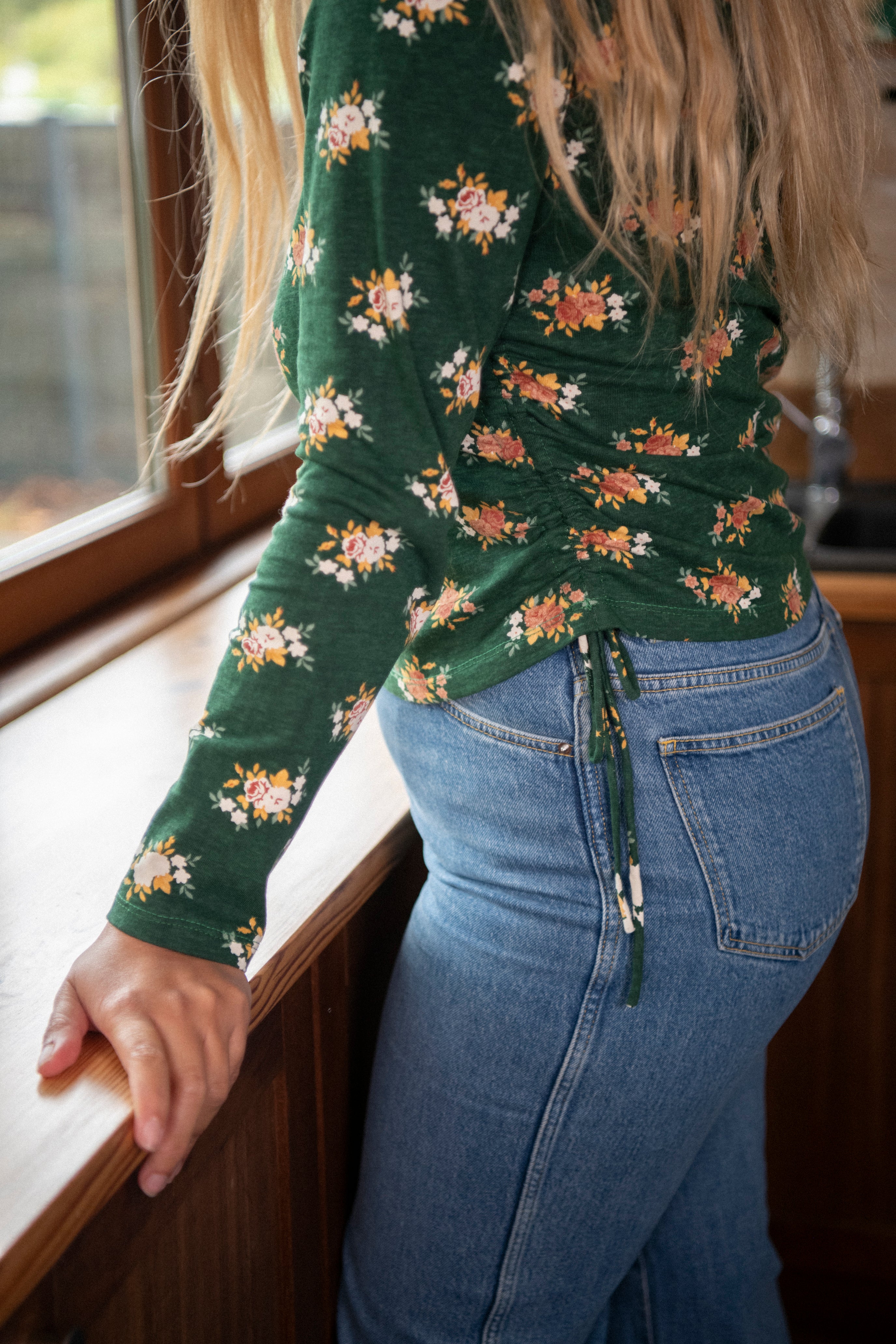 detail fronces sur le cote avec lien ajustable body alexia patron couture