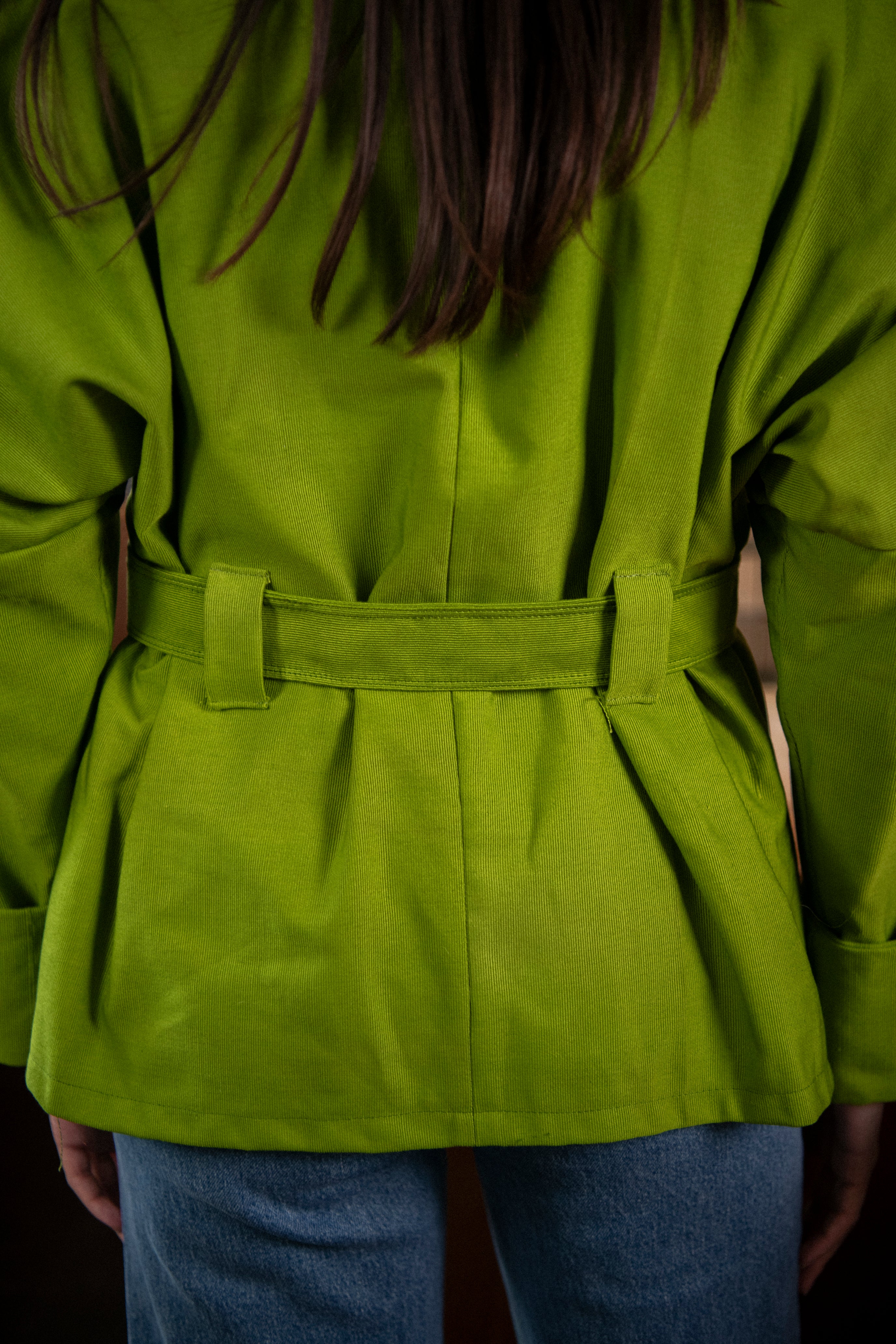 dos kimono mathilde avec ceinture et plis pour une coupe ample et structurée