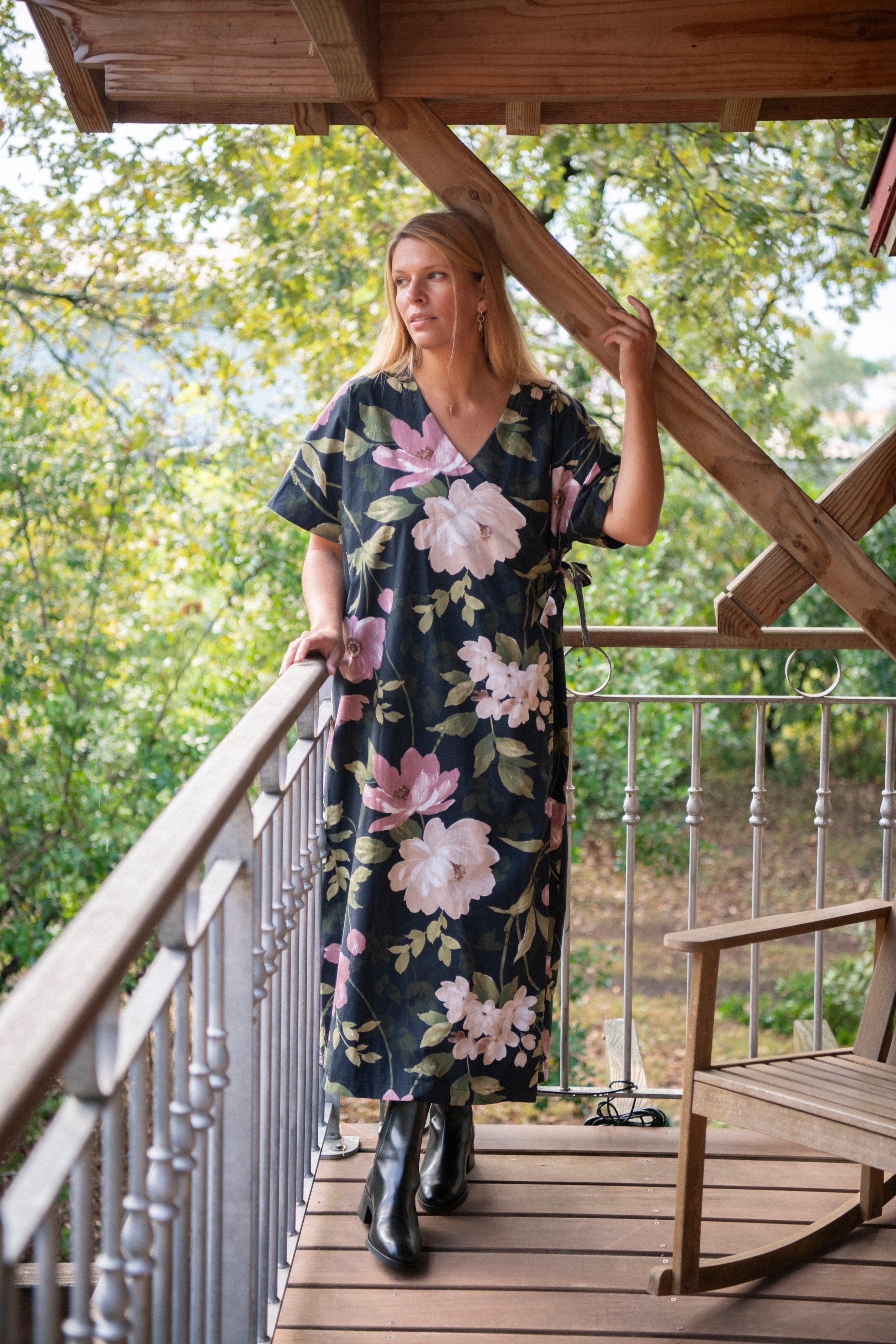 patron couture robe longue mathilde forme portefeuille avec lien a nouer coupe fluide elegante