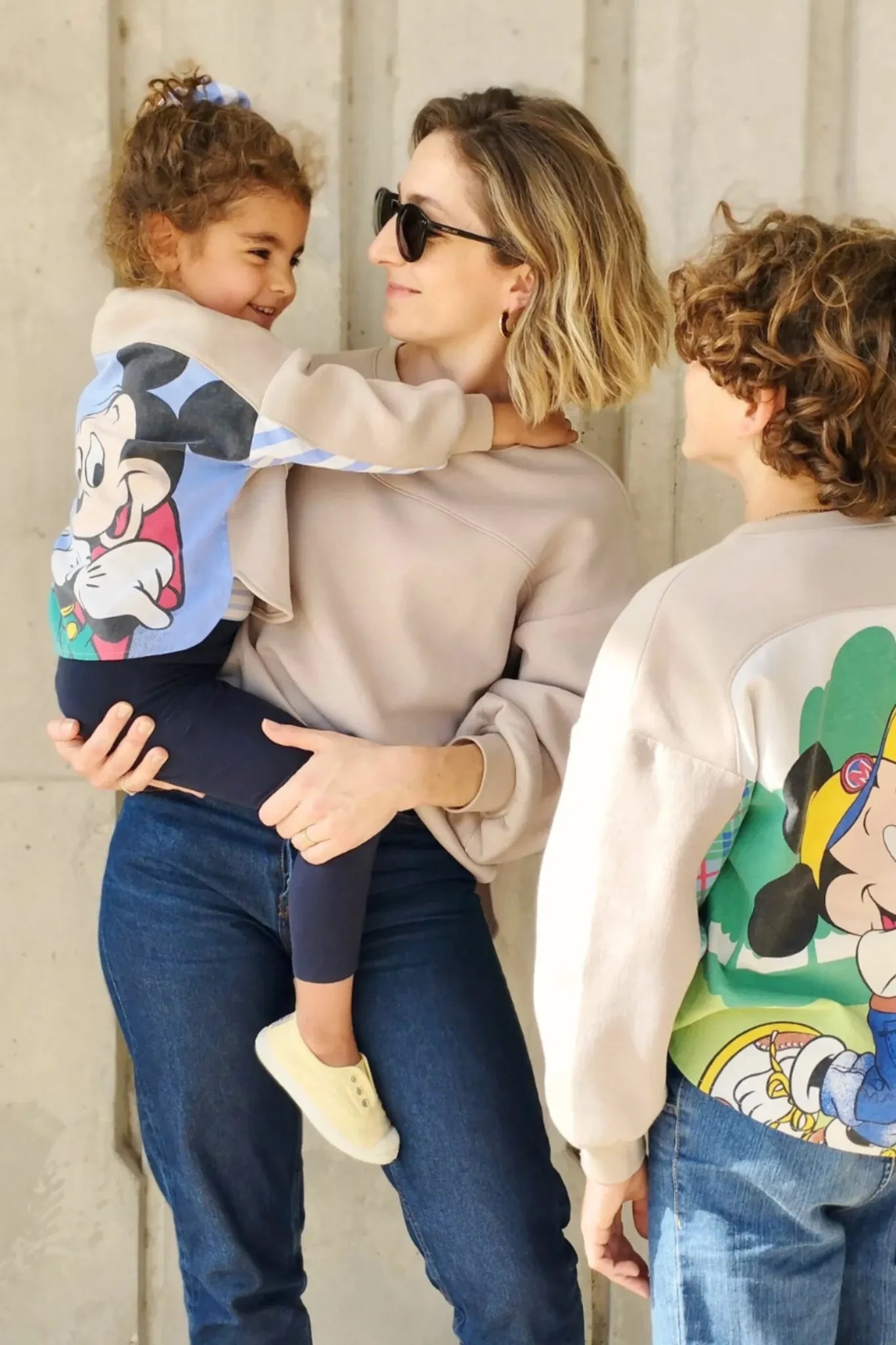 Sweat Simone couture matchy-matchy pour toute la famille. Patron de couture Maéli Paris.