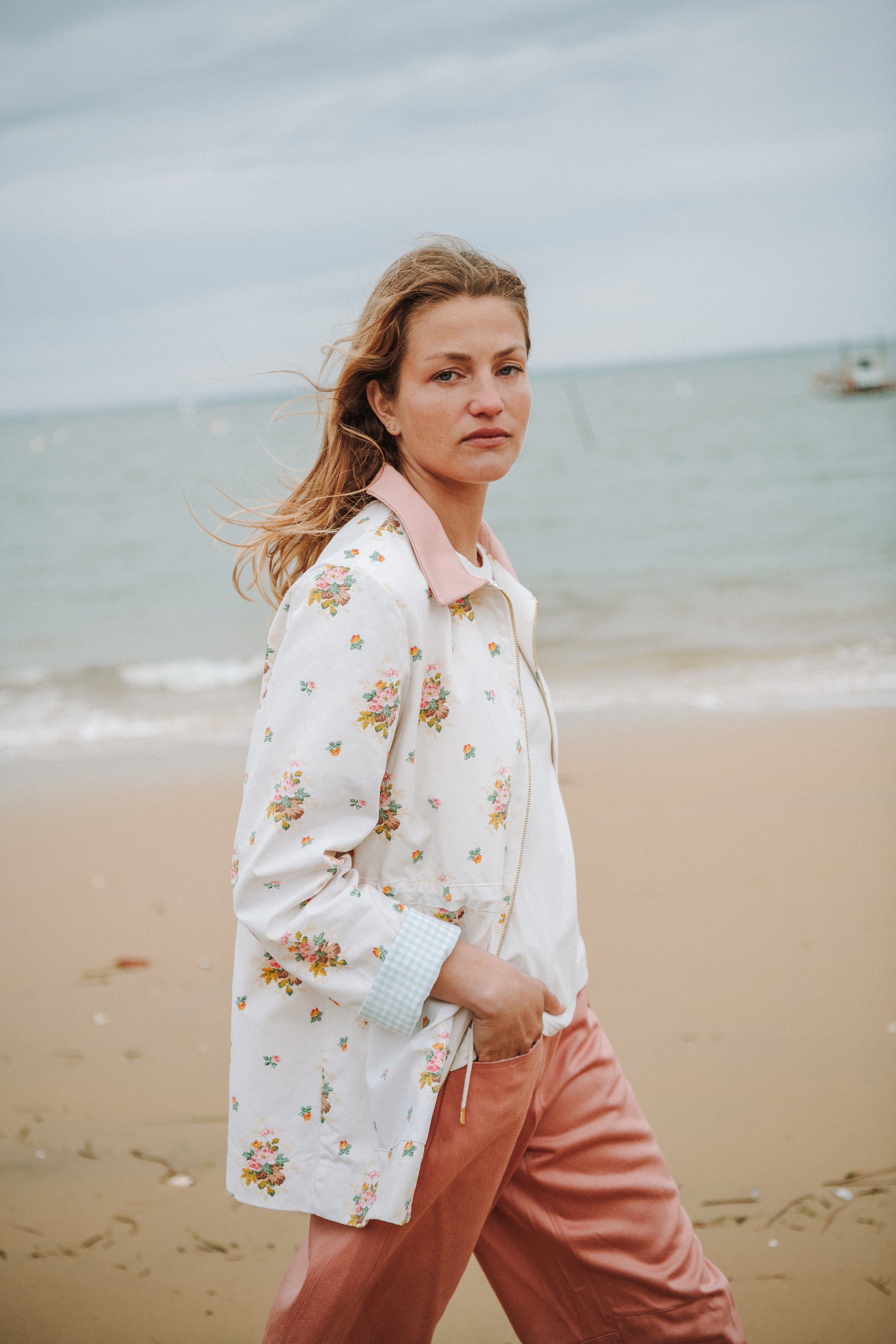 Patron veste Marie version zippée avec poches plaquées et coupe droite facile a coudre