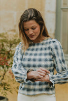 Patron de couture top Hortense détail manches longues avec poignets smockés